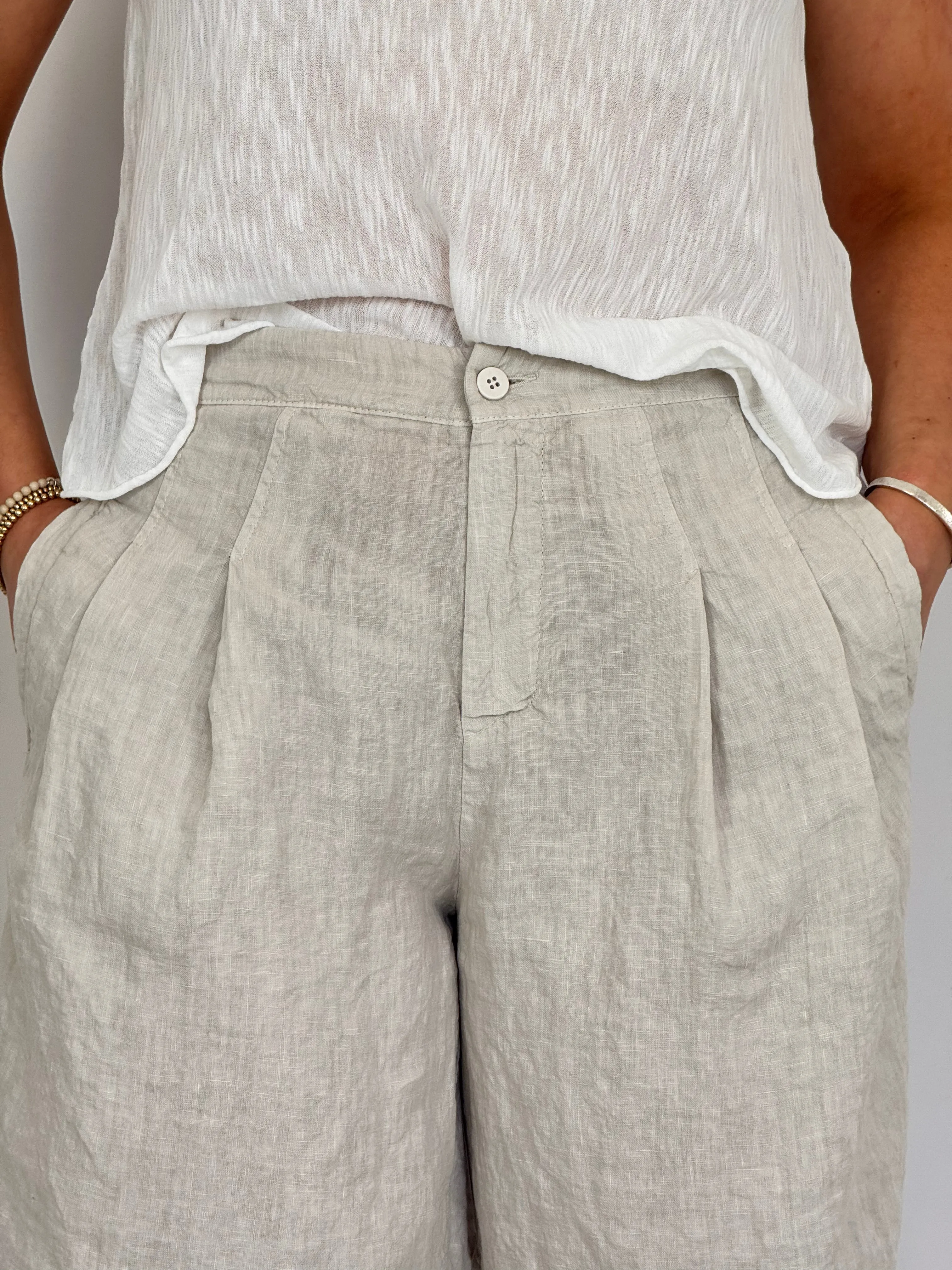 Transit Par-Such D134 Shorts Sand
